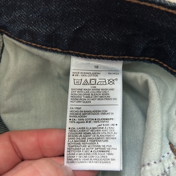 Old Navy NWT Slouchy Straight Dark Wash Jeans Button Fly Women's Size 18 - Picture 8 of 13